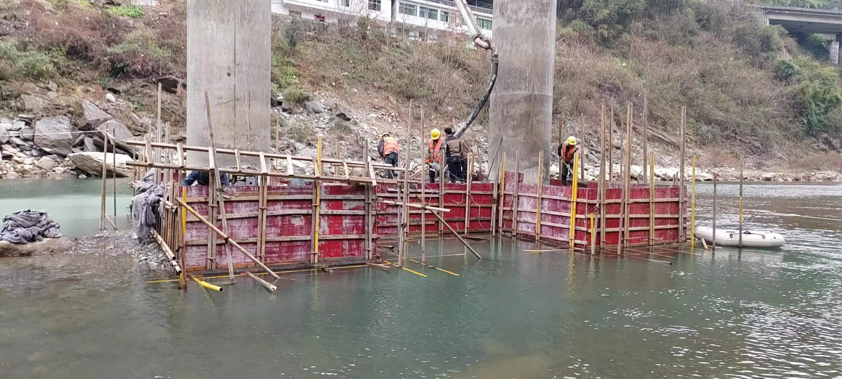 青海水利工程施工中堤坝渗漏原因以及防渗加固技术